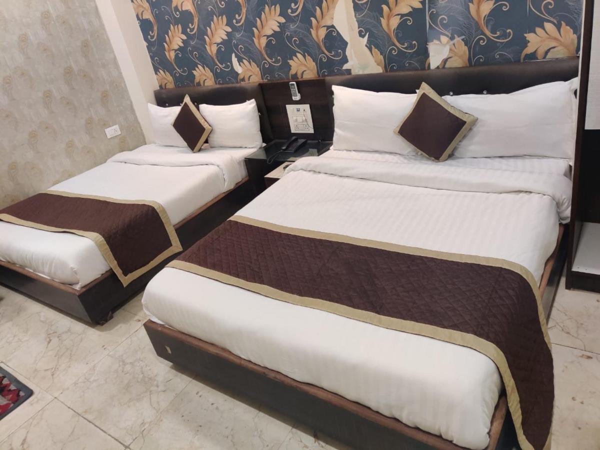Hotel Raj Vilas Udajpur Zewnętrze zdjęcie