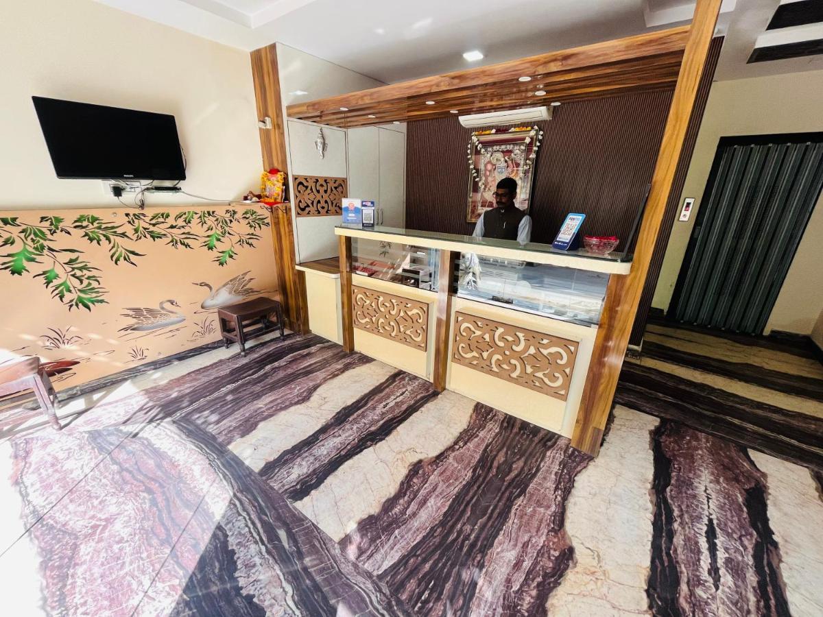 Hotel Raj Vilas Udajpur Zewnętrze zdjęcie