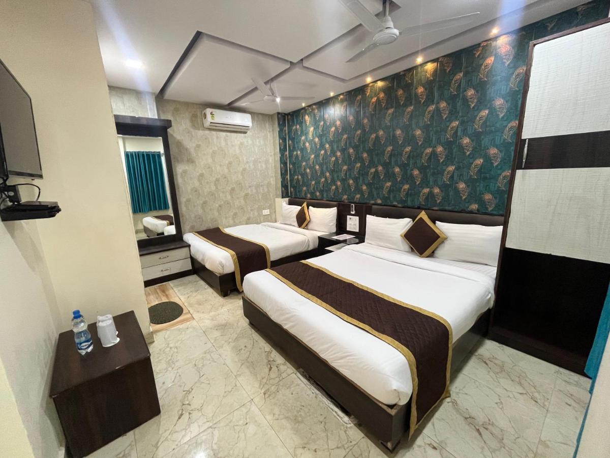 Hotel Raj Vilas Udajpur Zewnętrze zdjęcie