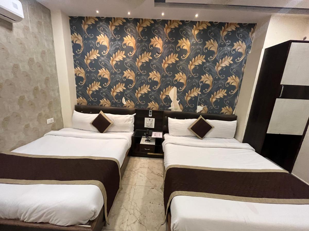 Hotel Raj Vilas Udajpur Zewnętrze zdjęcie