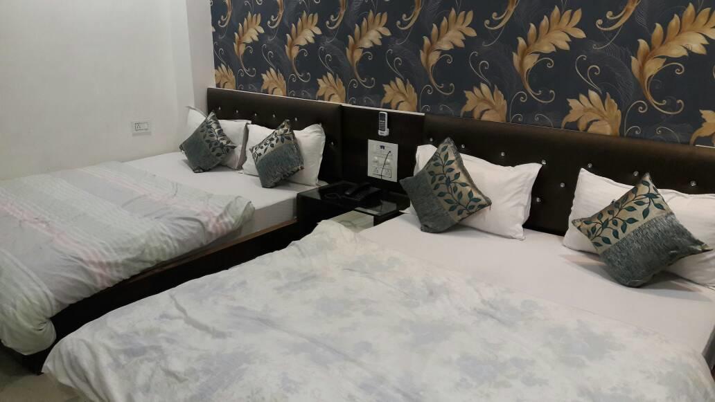 Hotel Raj Vilas Udajpur Zewnętrze zdjęcie
