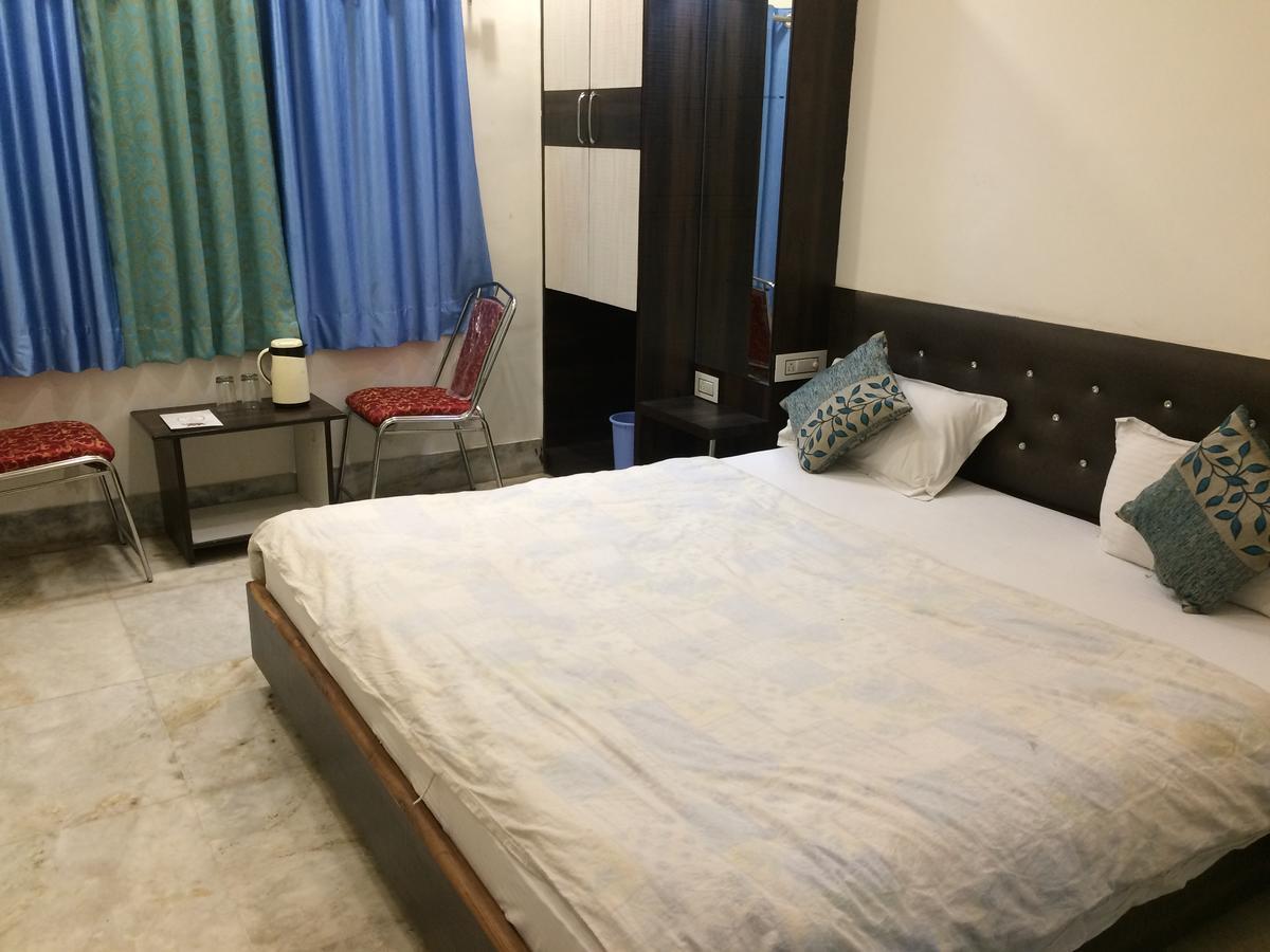 Hotel Raj Vilas Udajpur Zewnętrze zdjęcie