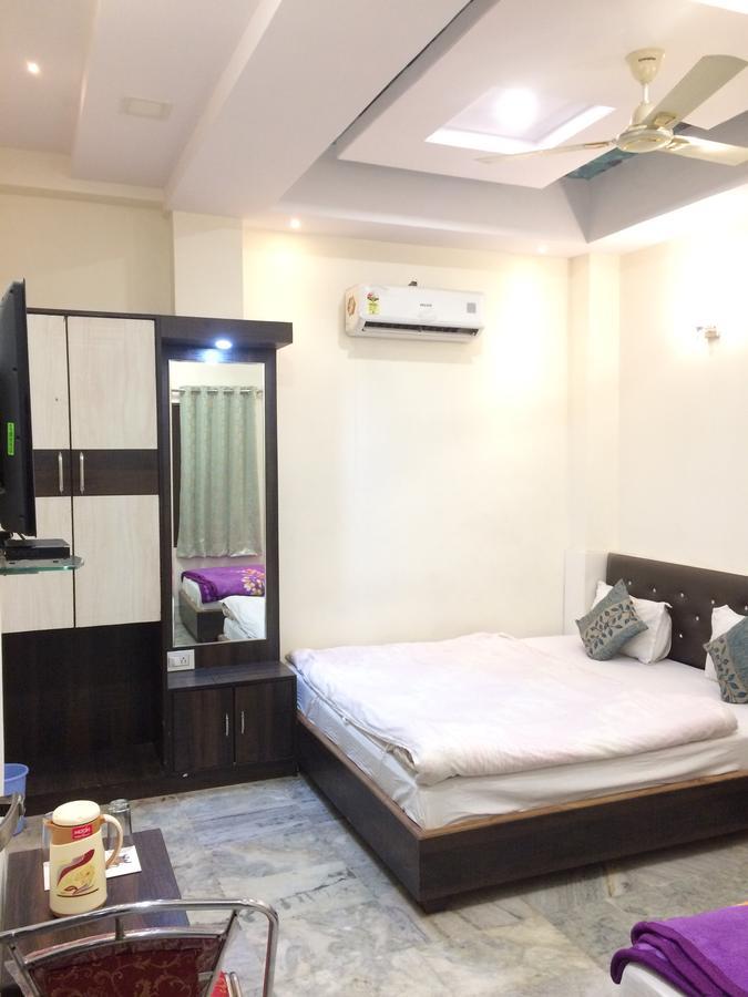 Hotel Raj Vilas Udajpur Zewnętrze zdjęcie