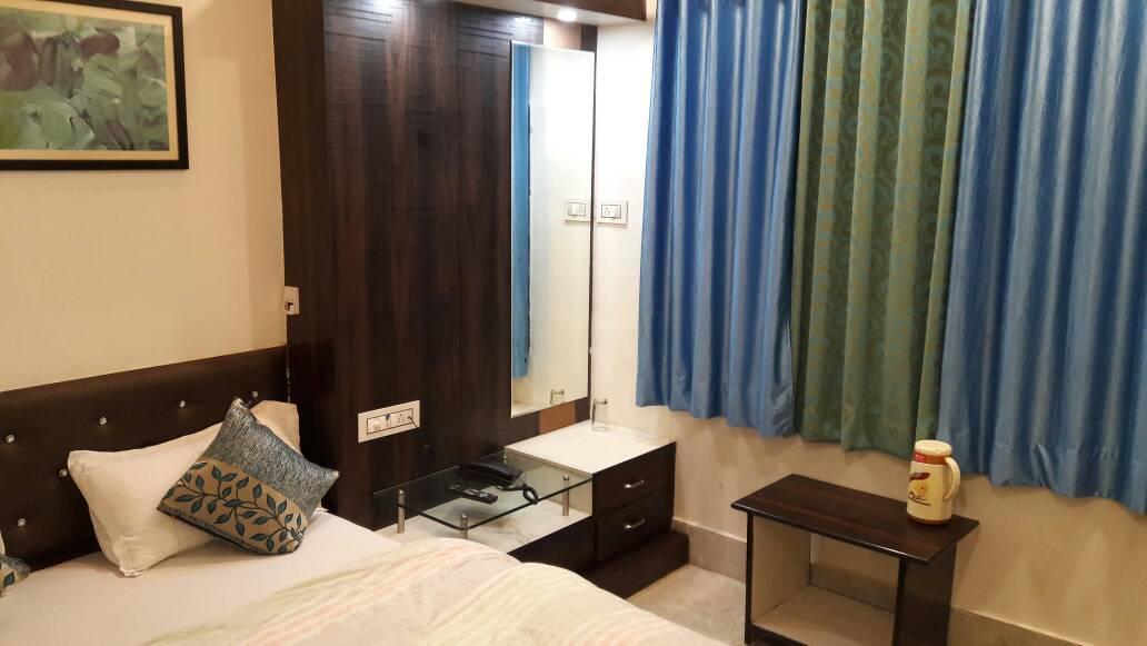Hotel Raj Vilas Udajpur Zewnętrze zdjęcie