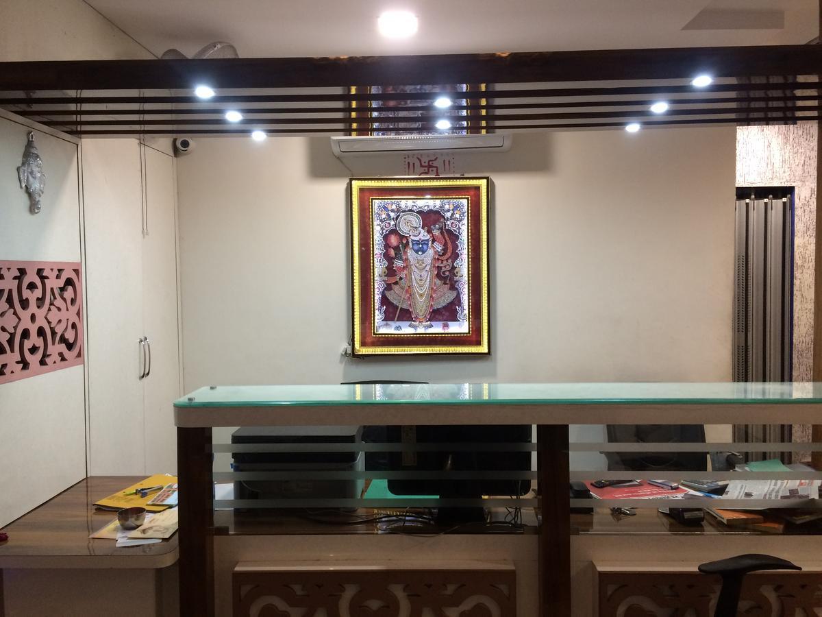 Hotel Raj Vilas Udajpur Zewnętrze zdjęcie